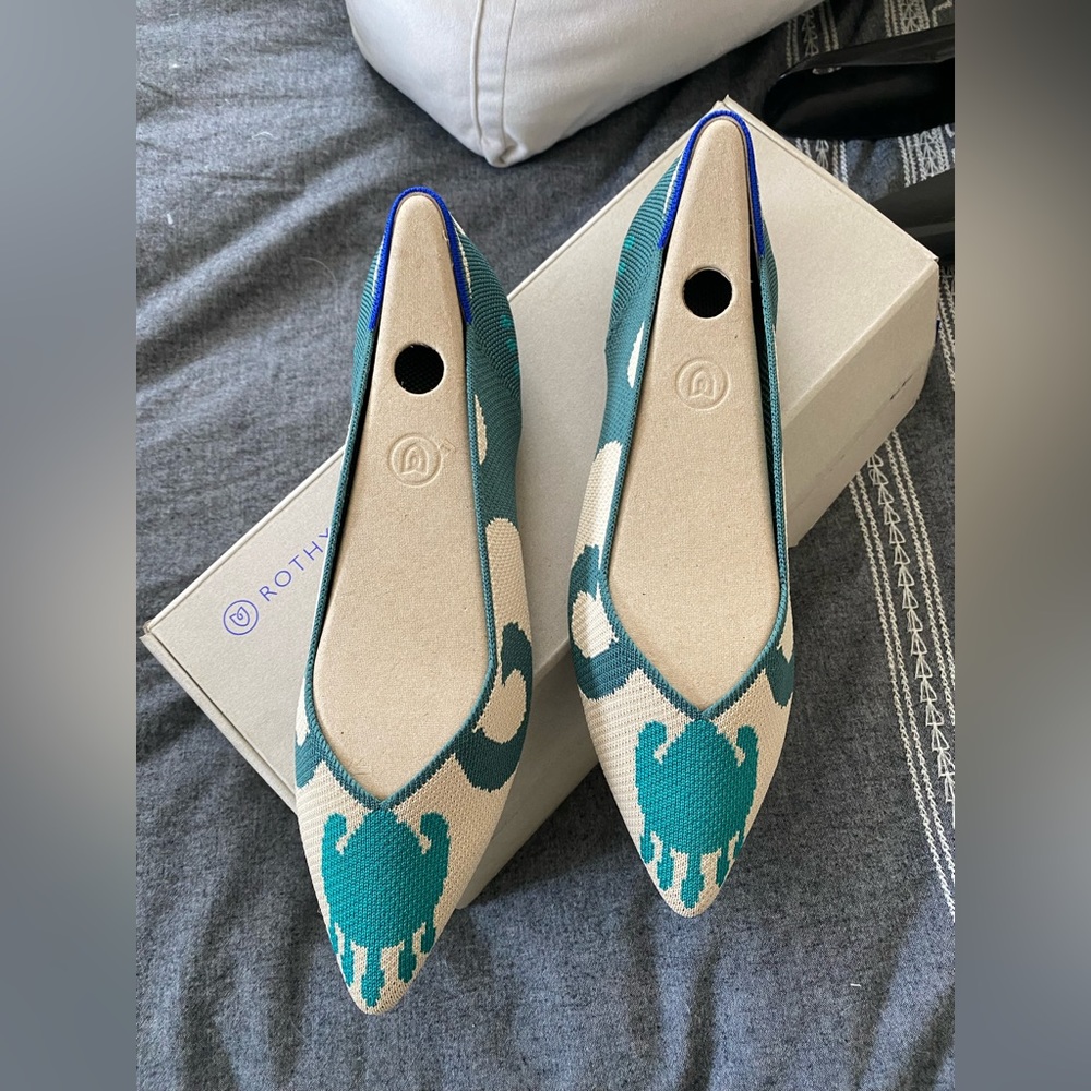 Rothy’s rare RETIRED size 9.5 Point
